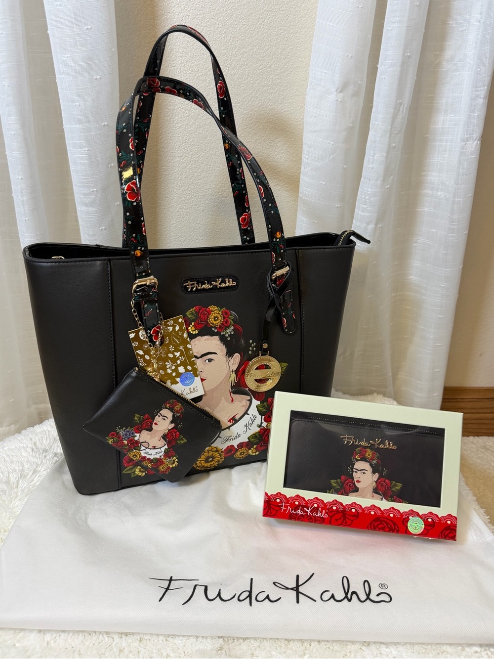 Black Frida Kahlo Tote Bag with Matching Wristlet